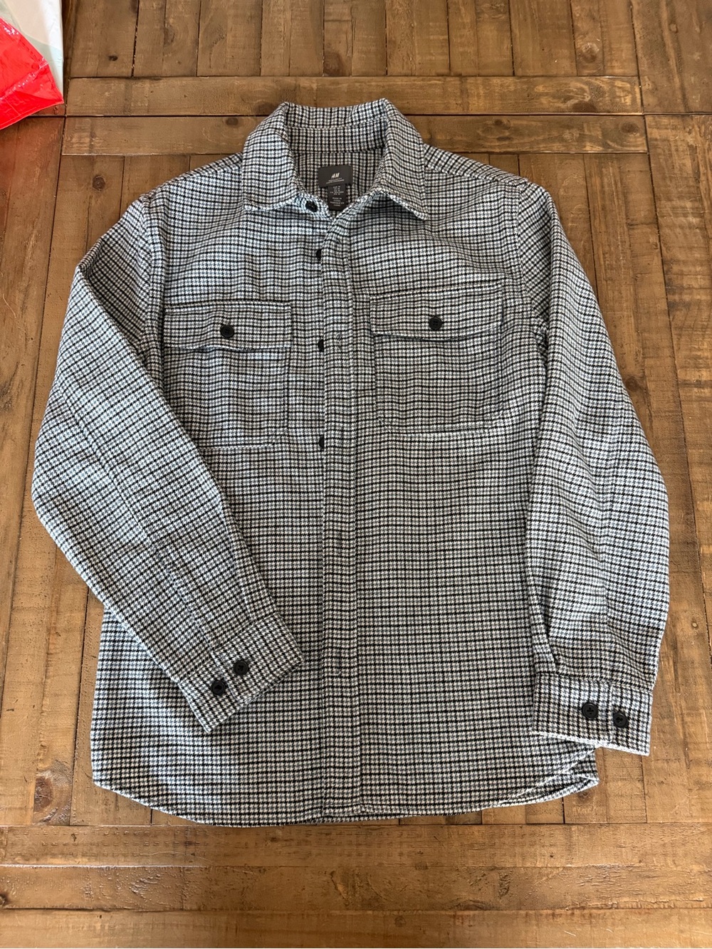 H&M Men's Black & White Checkered Button-Down Shirt
